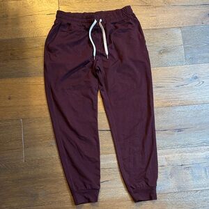 Vuori Women's Maroon Jogger Pants